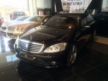 للبيع مرسيدس S class 2009