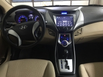 للبيع هونداي Elantra 2012