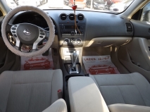 للبيع نيسان Altima 2010