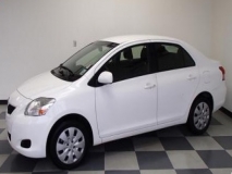 للبيع تويوتا Yaris 2012