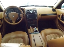 للبيع ميزراتي Quattroporte 2006