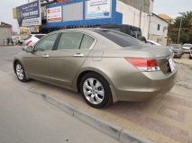 للبيع هوندا Accord 2008