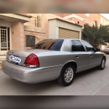 للبيع فورد Crown Victoria 2004