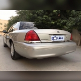 للبيع فورد Crown Victoria 2004