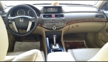 للبيع هوندا Accord 2009