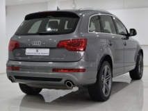 للبيع أودي Q7 2013