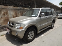 للبيع متسوبيشي Pajero 2003