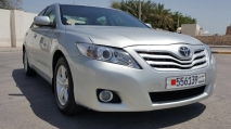 للبيع تويوتا camry 2011