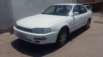 للبيع تويوتا camry 1993