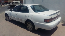 للبيع تويوتا camry 1993