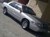 للبيع فورد Grand Marquis 1999