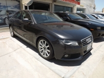 للبيع أودي A4 2010