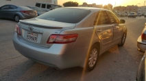 للبيع تويوتا camry 2011