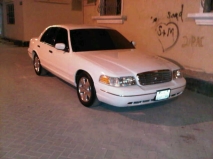 للبيع فورد Crown Victoria 2002