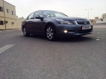 للبيع هوندا Accord 2008