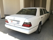 للبيع مرسيديس E class 1994