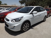 للبيع هونداي Accent 2016