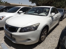 للبيع هوندا Accord 2008