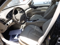 للبيع مرسيديس E class 2004