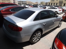 للبيع أودي A4 2010