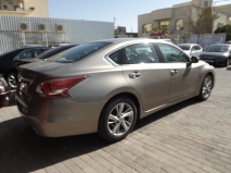 للبيع نيسان Altima 2013