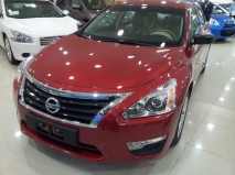 للبيع نيسان Altima 2013