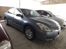 للبيع نيسان Altima 2012