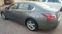 للبيع نيسان Altima 2014