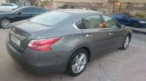 للبيع نيسان Altima 2014