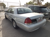 للبيع فورد Crown Victoria 2002