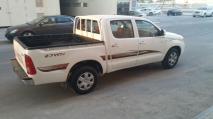 للبيع تويوتا Hilux 2006