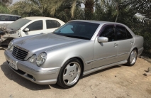 للبيع مرسيديس E class 2000