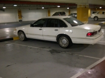 للبيع فورد Crown Victoria 1995