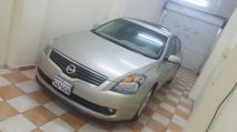 للبيع نيسان Altima 2009