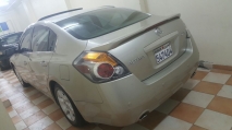 للبيع نيسان Altima 2009