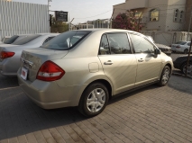 للبيع نيسان Tidda 2008