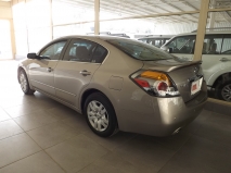 للبيع نيسان Altima 2011