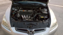 للبيع هوندا Accord 2005
