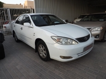 للبيع تويوتا camry 2004