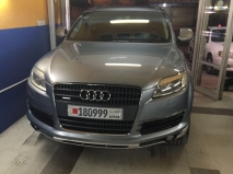 للبيع أودي Q7 2008