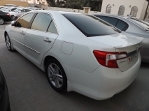 للبيع تويوتا camry 2013