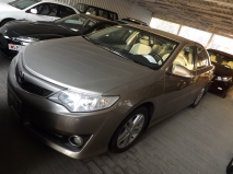 للبيع تويوتا camry 2013