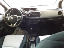 للبيع تويوتا Yaris 2012