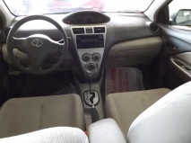 للبيع تويوتا Yaris 2013