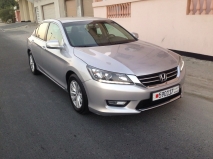 للبيع هوندا Accord 2013