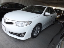 للبيع تويوتا camry 2013