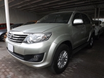 للبيع تويوتا Fortuner 2013