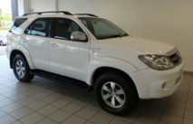 للبيع تويوتا Fortuner 2006