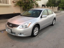 للبيع نيسان Altima 2012