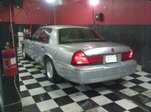 للبيع فورد Grand Marquis 2000